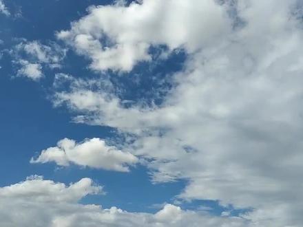 夹壮柳州话系列之二——《颠公云朵飚》