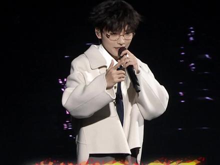 哦豁?虽然动作没匹配,但歌声响起时,我们的心是同频的 #郑润泽 #郑润泽旷野2026巡回演唱会 3月1日 上海见!