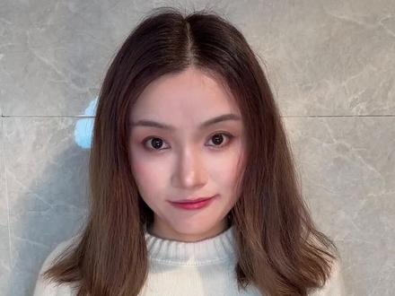 中短发新年发型❗️穿汉服/日常皆可的盘发来辣
是古风盘发教程,存起来过年扎
#抖音时尚碎碎念 #全年无休爱你老手 #中短发 #新年发型 #汉服发型 @DOU+上热门