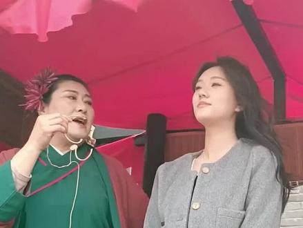 开封王婆说媒火爆全网,爆火的原因是什么?全国推行可以吗? #王婆说媒 #开封万岁山 #王婆说媒口吐莲花