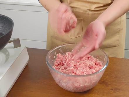 够大才过瘾,“红烧狮子头”,上得了家宴的家常菜 #美食 #美食制作 #红烧狮子头 #淮扬菜 #家常菜 #年夜饭