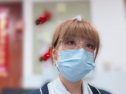 除了五月天,还有谁让我这样拼过命
下了夜班直接一个闪现到北京有氧三个小时
第二天白天继续扛着麻袋行李箱,奔波在北京各个地方打卡
从酒店➡️the box➡️朝外公园➡️西单更新场➡️北京南
日行两万步
@五月天阿信🥕 这就是阿信老师带出来的胡萝卜兵🥕
#跨越千里去见想见的人 这大概就是#线下演唱会的意义
#五月天 #5525回到那一天 #MDBJ