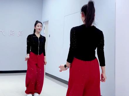 《你咋那么美》背面完整版#润润广场舞队