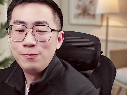 比亚迪OTA冷知识:版本号随车逻辑,新车1.0.0就是最新版 #比亚迪 #OTA #用车知识