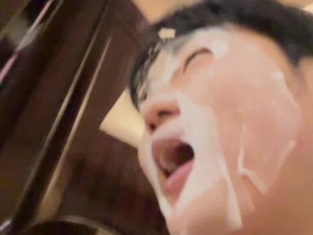 感觉妈沫的热情款待!!!@河马君 @万宁叔- #张若宇的卑微生活