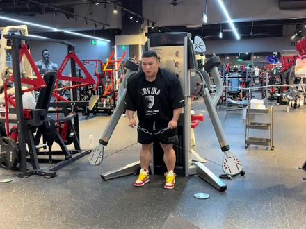 30岁网红健美运动员王昆去世,知情人透露疑心脏问题,曾获职业比赛8连冠#王昆 #健美冠军