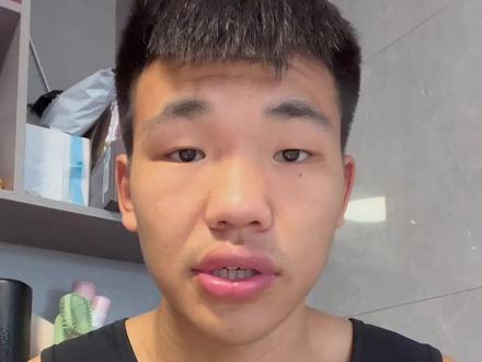 所以我希望大家以后再去骗人了,不要去诋毁她@芳芳同学