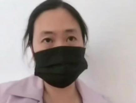 #芙蓉姐姐 #芙蓉姐姐来啦 #芙蓉姐姐生病了 芙蓉姐姐,有好几年没在网络上出现了,这次是因为去看好友唐老师生病了,还给好友一个大红包,表现出来是一个非常善良有爱心的普通姐姐了!曾经是多少人的梦中情人!