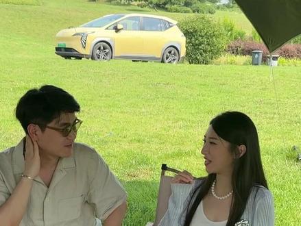 流量大V艾维奇Vic采访学霸的视频中,称留学现在是最没有性价比的投资。朋友们,你们怎么看?#如果志愿可以重填