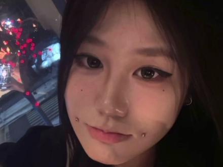 #vlog日常 #热门 打一对儿可爱的梨涡钉 御姐变萌妹🩷#烟台穿孔 #穿孔 #梨涡钉