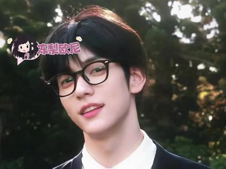 谁不想对这个天使崔秀彬重度依赖啊#崔秀彬 #txt #yoojun #综艺 #爱豆