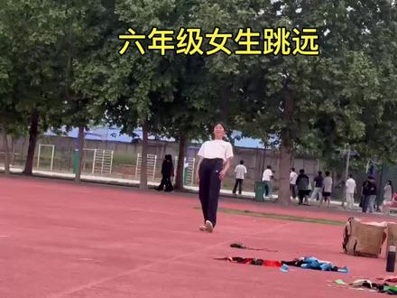 无数次的跳跃换来几厘米的成长也是值得 #田径场训练 #跳远 #校园生活 #努力 #田径场日常训练