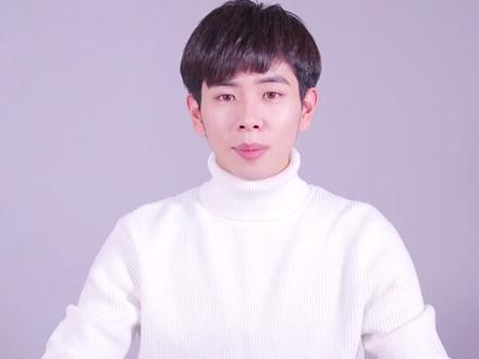 猫咪和狗狗如果很认真的打起来,你觉得说会赢?#哈士奇 #萌宠 #猫咪