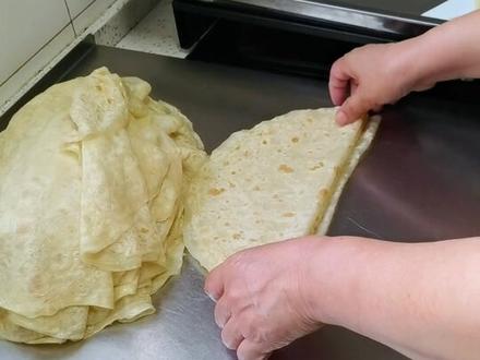 特色死面单饼,口感劲道有嚼劲,卷菜卷菜都好吃!#单饼家常做法