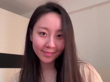 0.01元喝瑞幸奈雪,千问免费奶茶套路深
#实用冷知识 #每天分享科普知识 #互联网大厂 #千问 #免费喝奶茶
0:28 正文开始
商业逻辑拆解:
0:28 1)最低成本拉新获客
0:55 2)驯化用户习惯
1:18 3)联动生态,三方共赢
1:46 4)商业化布局铺垫
快来评论区聊聊你也遇到过哪些类似免费的套路吧