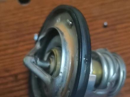 今天和老铁一起分享机械节温器的工作原理