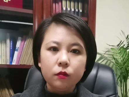 货款收不回来,有效的解决方法
遇到拖欠货款不还,打电话、发短信都不管用的,可以考虑通过诉讼的方式解决。第一步准备好证据,买卖合同、送货单、对账单、催款的聊天记录、通话录音等等都可以做证据。第二步到法院起诉,既可以选原告所在地起诉,也可以选被告所在地起诉。为了防止对方转移财产,可以在起诉时申请财产保全。第三步、判决生效之后,可以申请强制执行,执行不了的,对方会直接上失信。你学会了吗?关注陈律师,多学法律少吃亏。 #货款收不回来怎么办 #民间借贷 #青岛债务纠纷律师 #青岛律师 #城阳律师