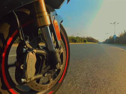 #brembo #布雷博 #机车改装 #抖音机车 450sr改装刹车,花小钱办大事 #春风450sr