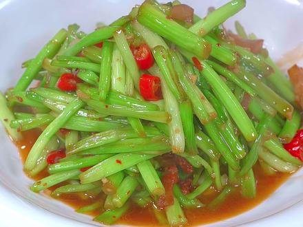 水芹好吃的做法!干锅水芹菜!#家常菜 #过年美食 #炒菜
