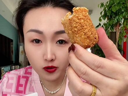 #花生麻枣蓼花糖 一点也不甜腻,酥脆好吃,满口花生留香#太好吃了 #麻枣蓼花糖 #过年少不了 #零食推荐