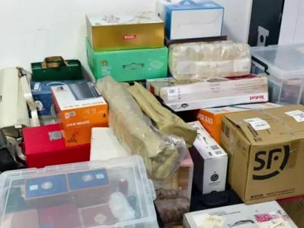 女子钻漏洞下单476笔外卖,“薅羊毛”高达25万元,警方:涉嫌诈骗罪已立案#大象主播说 @盛梦珂 Kerr