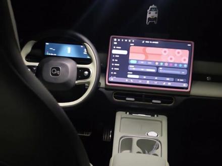 车内没有环抱式的氛围灯,前后有阅读灯,有后备箱灯没有前备箱灯#奇瑞汽车 #奇瑞qq3 #全新qq3