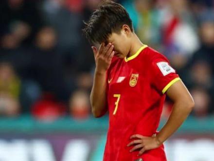 王霜赛后采访句句戳心,为何付出与收获不成正比?#王霜 #中国女足 #女足世界杯