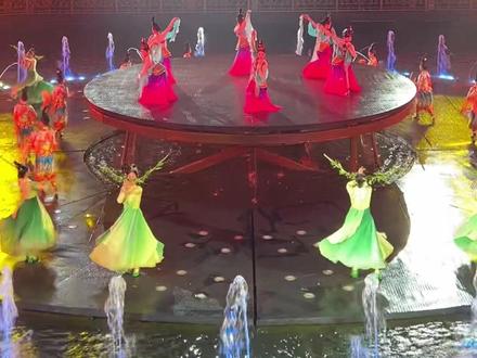 万岁山的成人门票和学生门票,老人门票怎么买?一条视频给你讲清楚😀#万岁山武侠城 #万岁山 #万岁山门票 #万岁山攻略