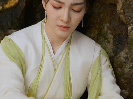 阿笙的身世终于揭晓。原来她是青虹教幕后大佬夏玄子仅有的女儿 #佳偶天成 #任嘉伦 #张凯莹 #王鹤润
