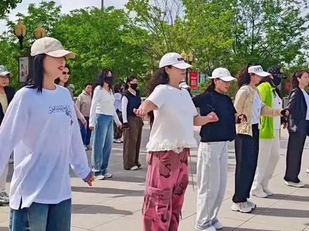 搀扶10步舞慢动作口令分解 #一看就会#广场舞