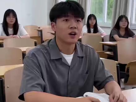女大十一变女大十一变女大十一变#搞笑#ai#女大十一变