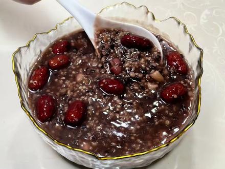 过了腊八就是年,腊八粥熬制技巧记一记,入口芳香四溢,软糯粘稠 #抖音美食创作者 #美食教程 #跟着抖音学做菜