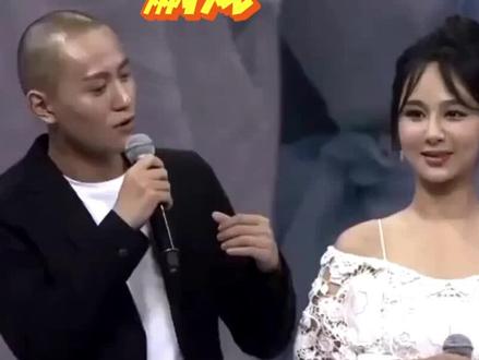 48岁曹磊与杨紫同台飙戏,为何被赞“松弛感”盖过主角? #我偏要给岁月点颜色看看