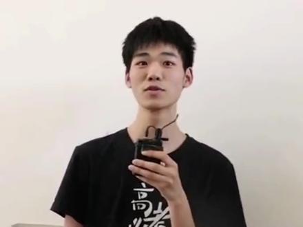 安徽学霸帅小伙高考696分!凡尔赛喊话学弟学妹:我在清华等你们