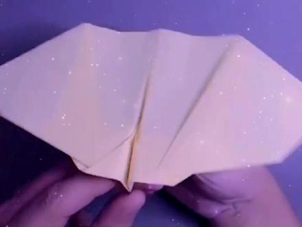 蝴蝶振翅纸飞机教程!出门采风时候快让你的#姐妹 折起来~#简单折纸 #手工diy #抖音520宠爱季 #惊喜