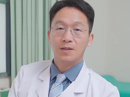 宝宝睡醒后,不要立马抱他 #医学科普 #关爱儿童健康 #儿童健康保卫计划
