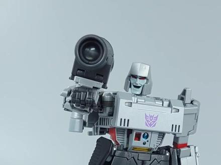 把威震天变成手枪究竟有多难?一起来领略一下地狱级变形难度吧!#变形金刚 #威震天 #手办 #玩具