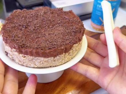 燕麦黑森林熔岩蛋糕和孩子爱吃的格力高饼干棒教程分享给你们,好吃又简单#黑巧克力 #黑森林蛋糕做法 #巧克力饼干棒