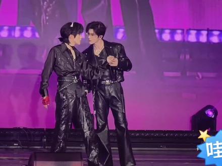 👉 星邱 舞动精灵 trouble maker 🔥🔥#黄星#邱鼎杰#troublemaker #双人舞台 #曼谷演唱会