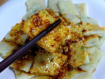 最近天天吃萝卜,气儿真顺啊
#萝卜片片 #陕西美食