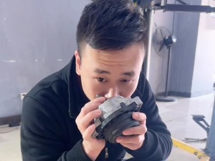宝马3系更换发动机支座 真假猫头鹰#苏州宝马维修 #苏州宝马专修 #宝马更换发动机机脚 #苏州宝马保养