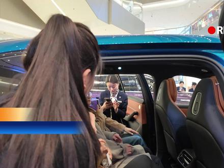 26.98万元起售的问界M6,现场看车的人觉得怎么样?#问界M6