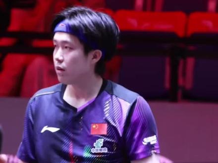 王楚钦又遭不公判罚,硬刚裁判鹰眼挑战成功太帅了,横扫对手喜迎开门红 #王楚钦 #新加坡大满贯 #王楚钦3比0卢伟