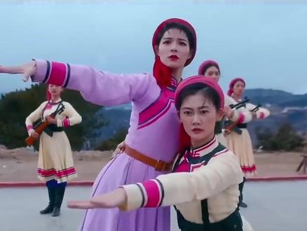 无水印版《芳华》删减样板戏舞蹈完整版,请同志们欣赏!原版就属精品,复刻版也是致敬!#草原女民兵 #师娘严选 #样板戏 #艺术 #属于人民