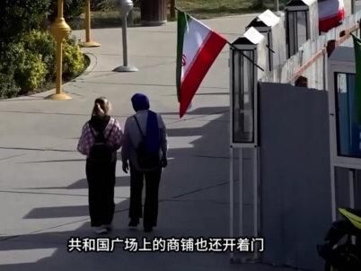 突发!以色列突袭伊朗首都,导弹炸响德黑兰,美以联手藏阴谋!1 兄弟们,伊朗已经炸锅了,一个国家居然能堂而皇之地闯进另一个主权国家的首都,狂轰滥炸之后,还大言不惭地说自己是预防性攻击,怕对方先动手,所以自己先下手为强,这不是荒诞剧,这是2月28日深夜,中东地区真实发生的事,以色列突然挥拳打向伊朗首都德黑兰,导弹炸响的那一刻,不仅打破了中东脆弱的和平,更颠覆了我们所有人对冲突的认知,原来霸权主义的逻辑,竟然可以离谱到这种地步,以色列真的是被逼到绝境,不得不先动手自保吗,还是说,这从头到尾都是一场精心策划的阴谋,目的就是借着自卫的幌子,#硬核深度计划#全球创作者计划#零基础看懂全球#伊朗#美国