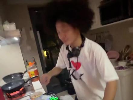 在你的鼻孔尿尿 ~ 在你的鼻孔尿尿~@DAVEES🌍SWEET #喵喵喵 #阿里嘎多猫耳舞 #厨房DJ #阿米噶多#喵喵之歌