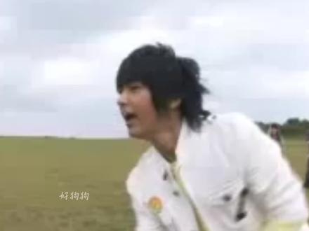 「亚纶你丢的真好」 你接的也真好,没办法都是你丢的啊,你丢的才好
#考古级别回忆杀 #汪东城 #炎亚纶 #东纶