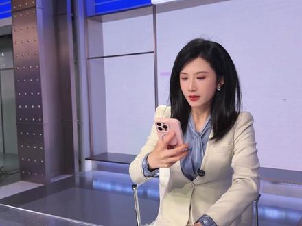 不会cos劳拉的露娜不是好主持人 应粉丝要求,尝试了一下cos露娜和劳拉。所以,你更喜欢慧露娜还是慧劳拉呢?#慧小媛 #三角洲 #露娜cos #古墓丽影劳拉