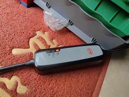 没充电桩宋plusdmi如何在家充电,功率很低充电时间太长,你有解决方案吗?#比亚迪 #汽车人共创计划 #汽车 #每天一个用车知识 #充电