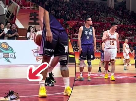 太拼了太拼了!孙江豪鞋都打掉了!#篮球🏀 #浙BA #富阳